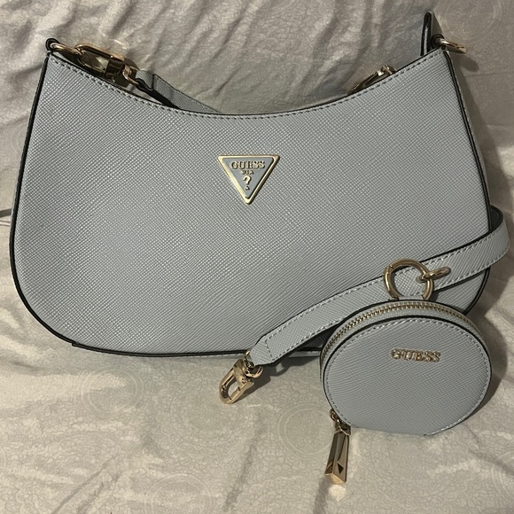 GUESS Light Blue Shoulder Bag with Coin Pouch New Without Tags - Picture 2 of 10